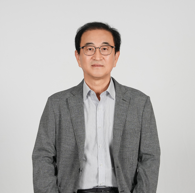 김완신 