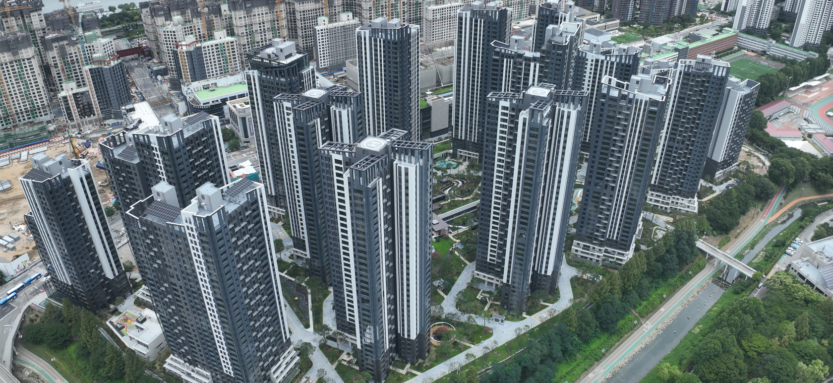 Banpo Apartment (District 3) Housing Reconstruction Project image 5